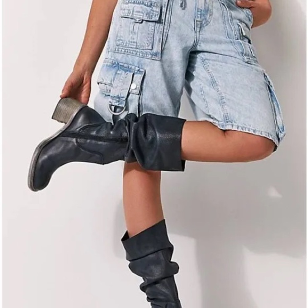 Free People Essential black heeled Boots with Slouchy Design